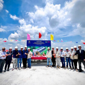 Lễ cất nóc Nhà xưởng DP Zhiphat