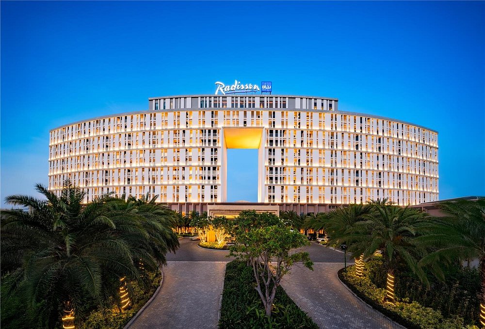 Khách sạn Radisson Blu Cam Ranh Bay