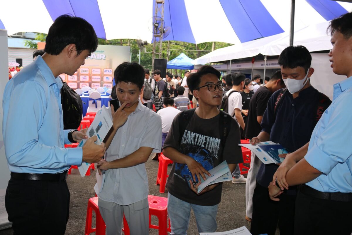 Minh Lâm tại Job Fair tháng 04/2025 HCMUT